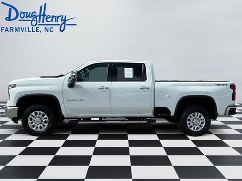 Used 2024 Chevrolet Silverado 2500 LTZ w/ LTZ Convenience Package AWD/4WD image 2
