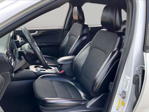 Used 2025 Ford Escape ST-Line FWD image 8