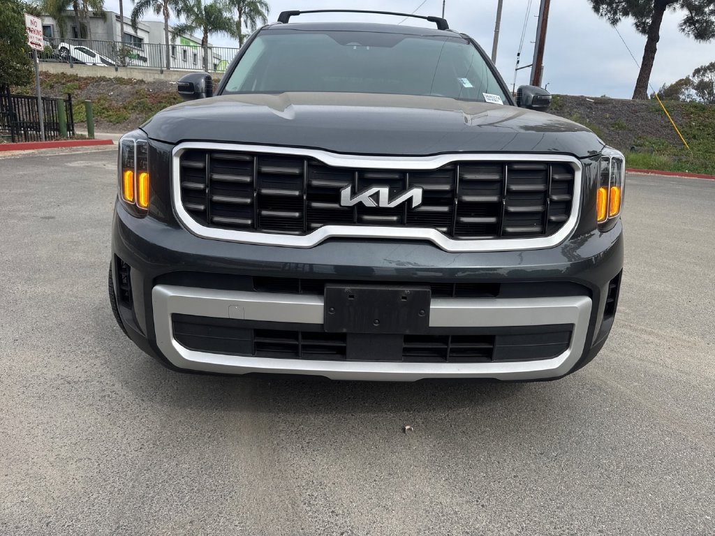 Certified 2024 Kia Telluride S w/ S Sunroof Package FWD image 8