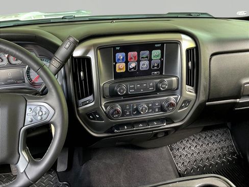 Used 2018 Chevrolet Silverado 1500 LT w/ All Star Edition AWD/4WD image 10