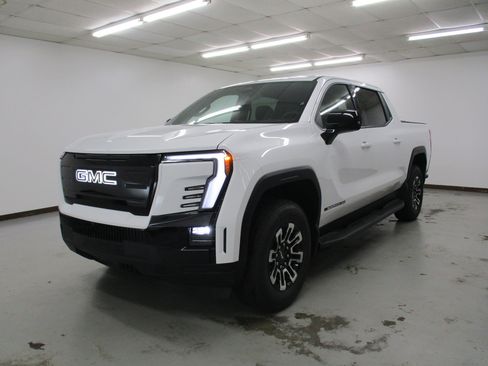 New 2026 GMC Sierra EV Elevation image 1