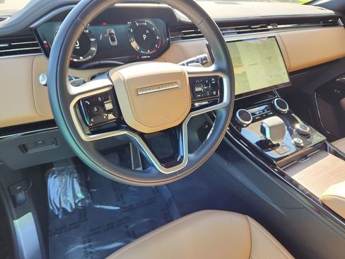 Used 2023 Land Rover Range Rover Sport SE image 15