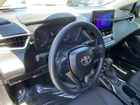 Certified 2025 Toyota Corolla LE FWD image 21