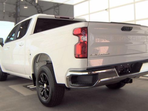 Used 2025 Chevrolet Silverado 1500 LT RWD image 7