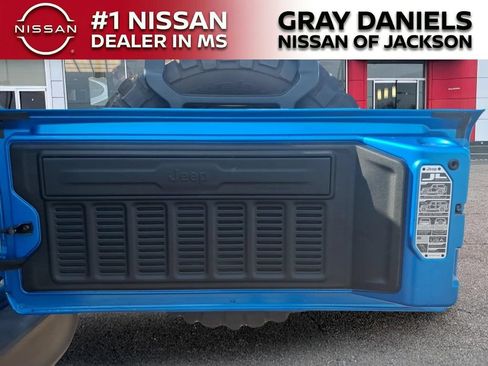 Used 2022 Jeep Wrangler Unlimited Sport AWD/4WD image 8