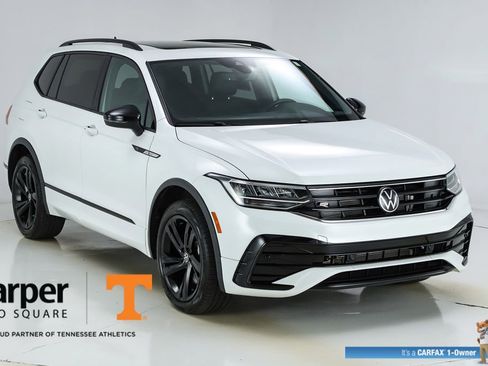 Used 2024 Volkswagen Tiguan SE R-Line FWD image 15