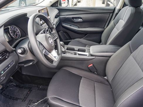 Used 2025 Nissan Sentra SV w/ Trunk Package FWD image 21