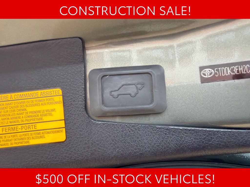 Used 2012 Toyota Highlander Limited w/ Tow Pkg AWD/4WD image 15