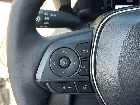 New 2026 Toyota Corolla Cross LE w/ Moonroof Package image 15