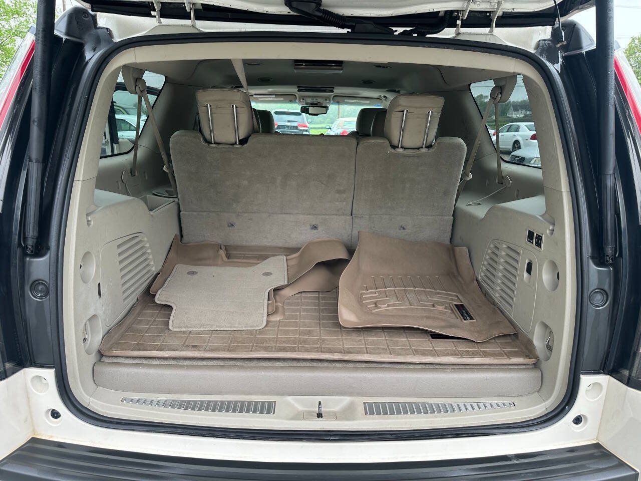 Used 2015 Cadillac Escalade ESV Luxury AWD/4WD image 19