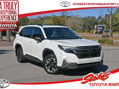 Used 2025 Subaru Forester Premium w/ Convenience Package #1