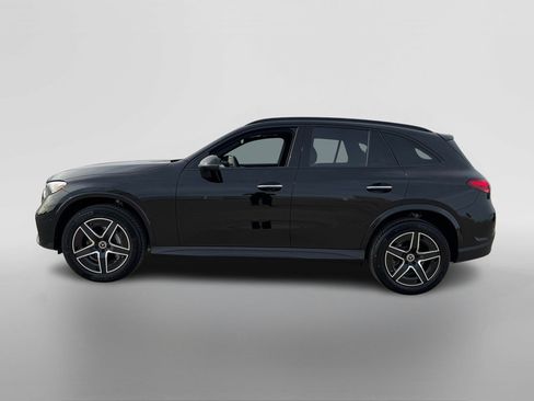 New 2026 Mercedes-Benz GLC 300 image 2