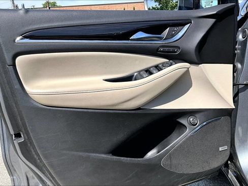 Used 2020 Buick Enclave Premium w/ Sun and Sites Package FWD image 14