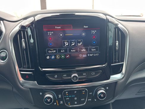 Used 2021 Chevrolet Traverse High Country FWD image 55