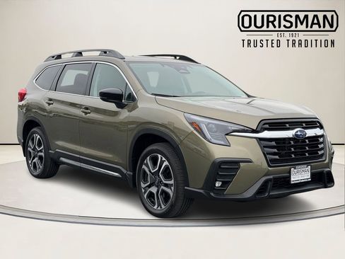 Used 2025 Subaru Ascent Limited AWD/4WD image 1