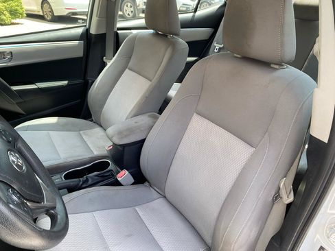 Used 2014 Toyota Corolla LE FWD image 6