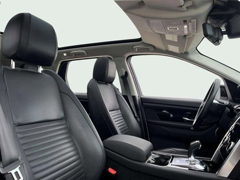 Used 2020 Land Rover Discovery Sport S image 25