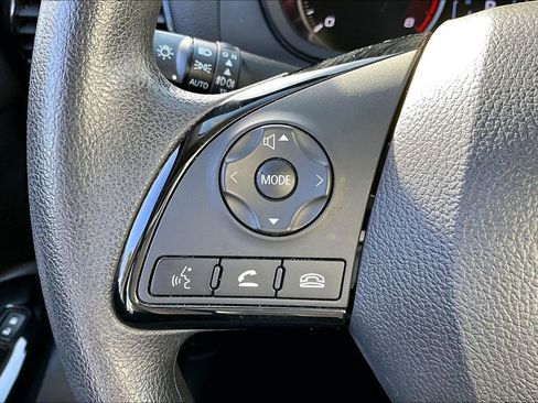 Used 2024 Mitsubishi Eclipse Cross LE image 10