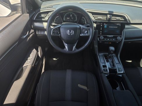 Used 2018 Honda Civic EX image 9