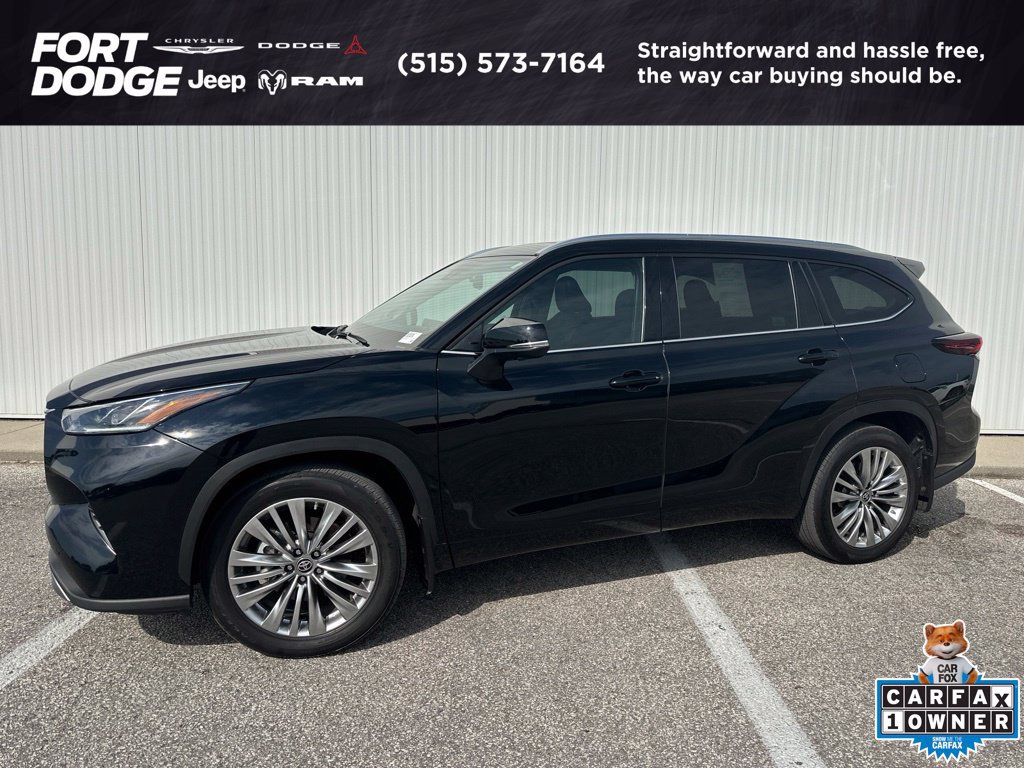 Used 2024 Toyota Highlander Platinum AWD/4WD image 1