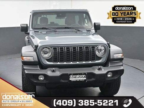 Used 2025 Jeep Wrangler Sport AWD/4WD image 3
