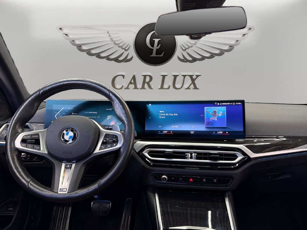Used 2024 BMW 330i Sedan w/ M Sport Package RWD image 11
