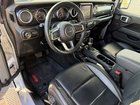Used 2021 Jeep Wrangler Unlimited Sahara image 13