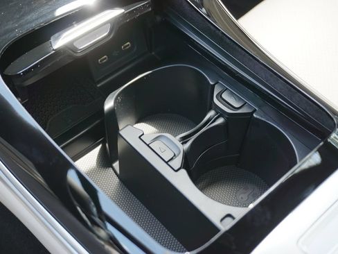 Certified 2025 Mercedes-Benz C 300 Sedan image 39