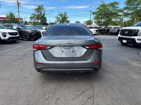 Used 2020 Nissan Sentra SV w/ Lighting Package FWD image 3