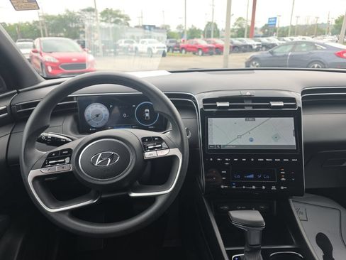 Used 2024 Hyundai Santa Cruz SEL w/ Activity Package FWD image 13