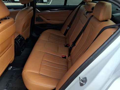 Used 2023 BMW 530i 530i w/ Premium Package image 24