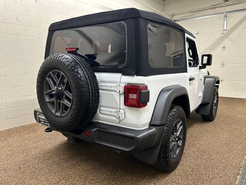 Used 2024 Jeep Wrangler Sport AWD/4WD image 2