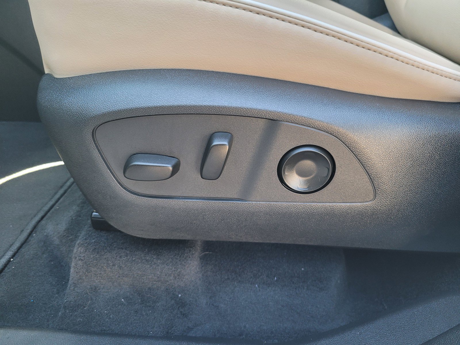 Used 2026 Buick Enclave Preferred FWD image 10