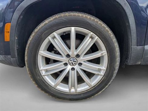 Used 2015 Volkswagen Tiguan SE AWD/4WD image 18