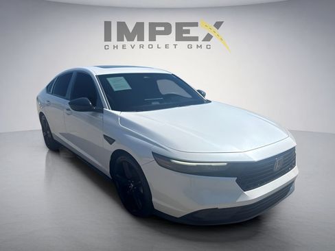 Used 2023 Honda Accord Sport image 7