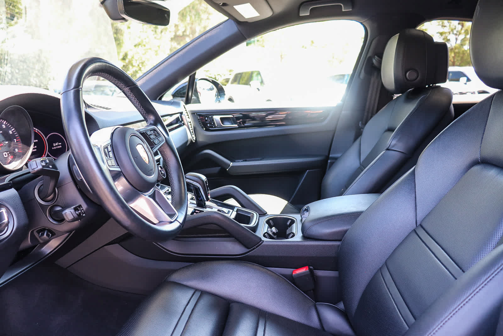 Used 2021 Porsche Cayenne Coupe AWD/4WD image 21