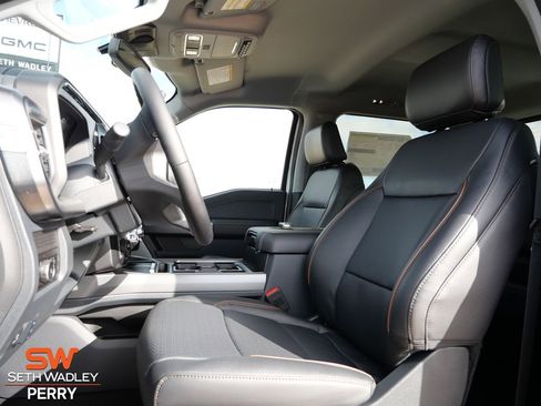 New 2026 Ford F250 Lariat w/ Lariat Premium Package image 19