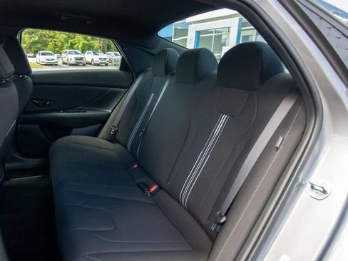 Certified 2025 Hyundai Elantra Sport FWD image 14