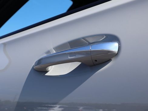 New 2026 Mercedes-Benz GLE 450 4MATIC image 24