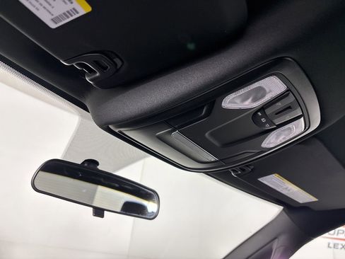 Used 2023 RAM 2500 Tradesman w/ Chrome Appearance Group image 20