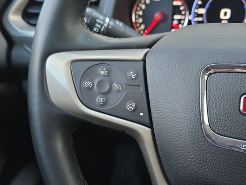 Used 2023 GMC Acadia Denali w/ Denali Technology Package image 21