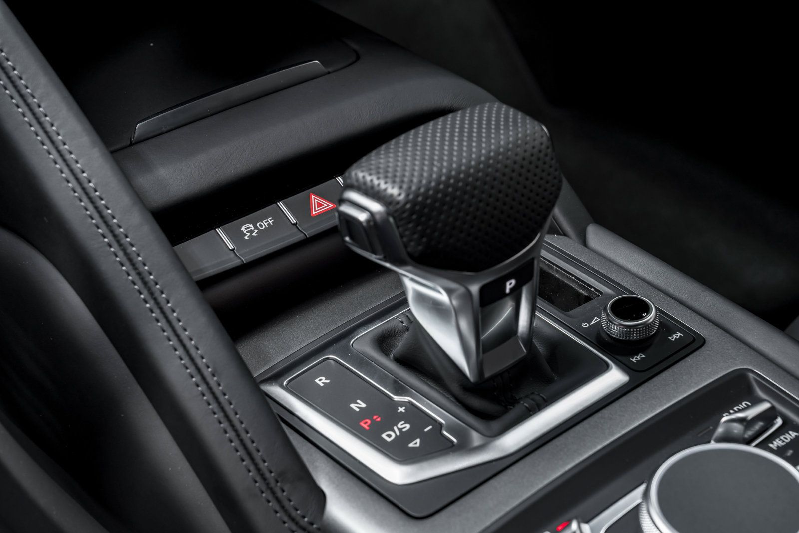 Used 2023 Audi R8 V10 performance RWD image 24