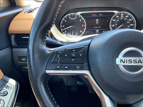 Used 2023 Nissan Sentra SV w/ SV Premium Package FWD image 18