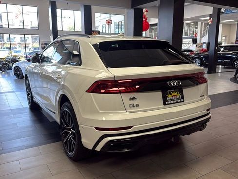 Used 2019 Audi Q8 Prestige image 4