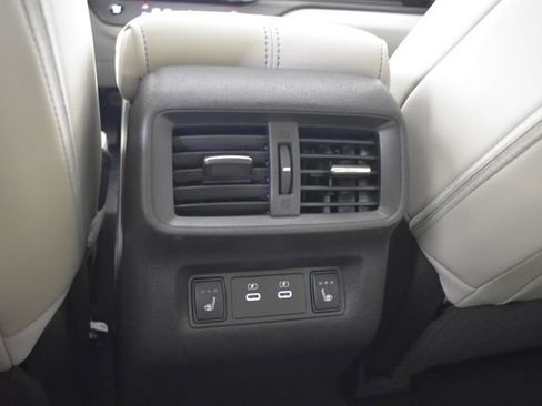 Certified 2025 Nissan Murano Platinum AWD/4WD image 30