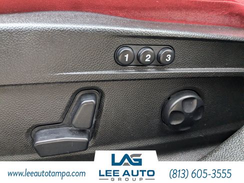 Used 2018 Alfa Romeo Giulia image 19