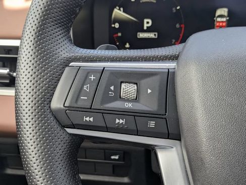 Used 2025 Mitsubishi Outlander SEL FWD image 28