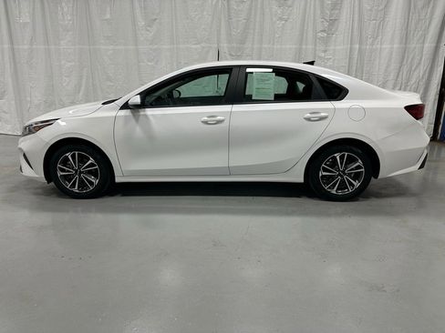 Used 2024 Kia Forte LXS image 4