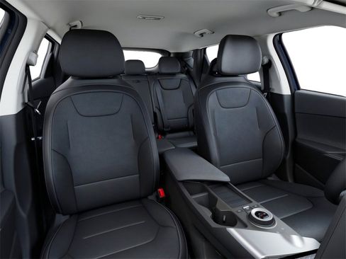 New 2025 Kia EV6 Wind image 15