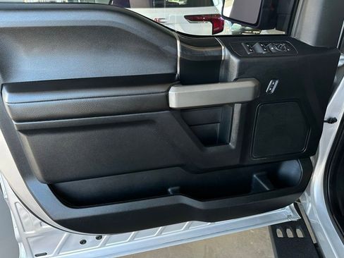 Used 2019 Ford F150 Raptor w/ Equipment Group 801A Mid image 11